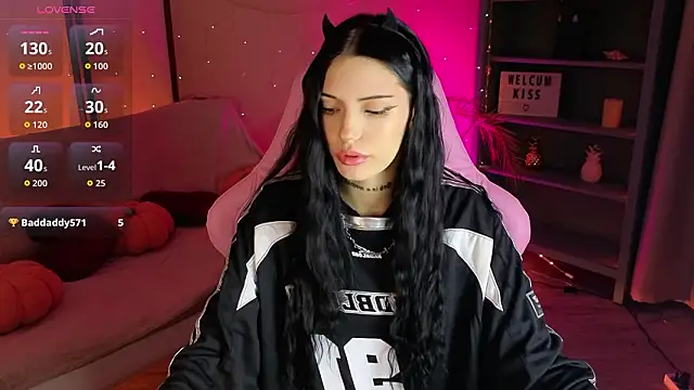 Kelly  Bunny online show from 03-23-26, 05:40