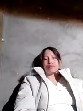 Gummiesu online show from 02-26-26, 09:59