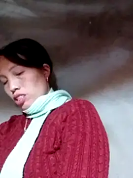 Gummiesu online show from 03-15-26, 09:38