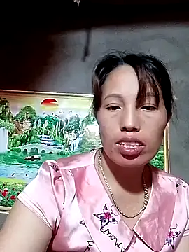 Snapshot of Gummiesu chatting on 05-12-26, 08:15 Gummiesu online show from 05-12-26, 08:15