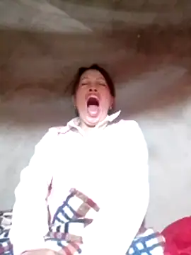 Gummiesu online show from 03-16-26, 06:32