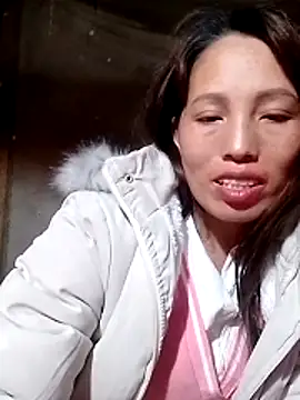 Gummiesu online show from 03-23-26, 07:47