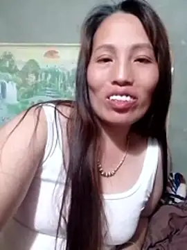Snapshot of Gummiesu chatting on 05-07-26, 12:52 Gummiesu online show from 05-07-26, 12:52
