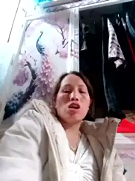 Gummiesu online show from 03-12-26, 09:35