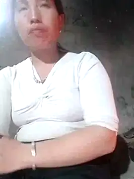 Snapshot of Gummiesu chatting on 04-17-26, 10:18 Gummiesu online show from 04-17-26, 10:18