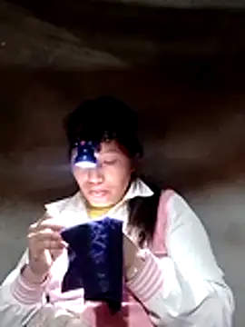 Gummiesu online show from 03-17-26, 06:38