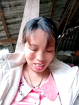 Snapshot of Gummiesu chatting on 04-29-26, 01:54 Gummiesu online show from 04-29-26, 01:54
