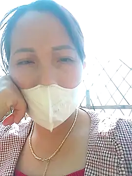 Gummiesu online show from 01-17-26, 07:34