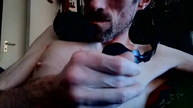 Snapshot of BlnAktivGay chatting on 02-27-26, 10:26 BlnAktivGay online show from 02-27-26, 10:26