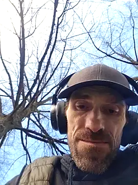 Snapshot of BlnAktivGay chatting on 03-01-26, 01:33 BlnAktivGay online show from 03-01-26, 01:33