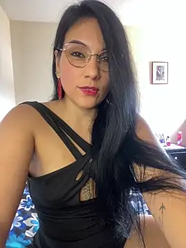 Snapshot of Miaswwe chatting on 02-12-26, 03:34 Miaswwe online show from 02-12-26, 03:34