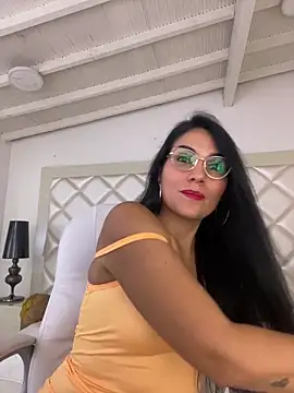 Snapshot of Miaswwe chatting on 02-09-26, 04:38 Miaswwe online show from 02-09-26, 04:38