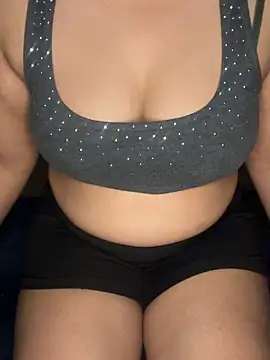 Snapshot of Praachiiii chatting on 04-30-26, 04:25 Praachiiii online show from 04-30-26, 04:25