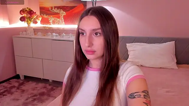 Snapshot of Celine_Coello chatting on 06-01-26, 08:30 Celine Coello online show from 06-01-26, 08:30