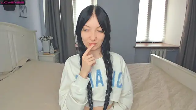 RoxanneComisky online show from 02-06-26, 08:43