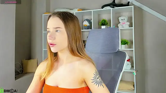 Nicole Vasquez online show from 04-16-26, 01:06