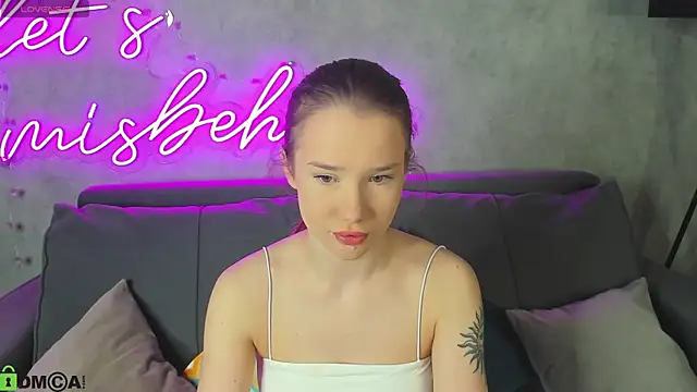 Nicole Vasquez online show from 04-06-26, 01:12