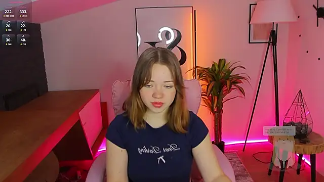 Kiss Moon online show from 03-04-26, 06:43