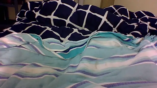 vhahangwele12 online show from 04-12-26, 03:59