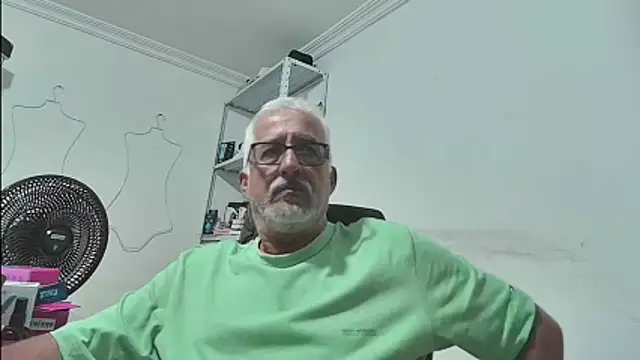 Snapshot of ceniizo1024 chatting on 05-31-26, 02:45 ceniizo1024 online show from 05-31-26, 02:45