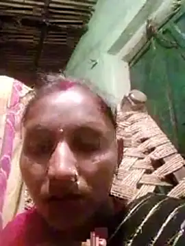 Snapshot of Juli_rathore chatting on 03-12-26, 11:42 Juli rathore online show from 03-12-26, 11:42