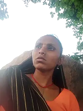 Snapshot of Juli_rathore chatting on 05-18-26, 01:16 Juli rathore online show from 05-18-26, 01:16