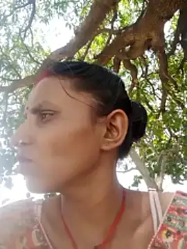 Snapshot of Juli_rathore chatting on 04-28-26, 07:13 Juli rathore online show from 04-28-26, 07:13