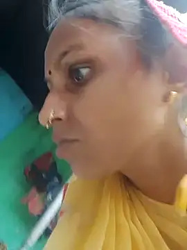 Snapshot of Juli_rathore chatting on 07-24-26, 12:50 Juli rathore online show from 07-24-26, 12:50