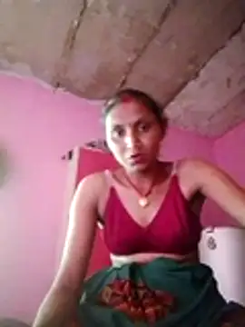 Snapshot of Juli_rathore chatting on 03-09-26, 05:00 Juli rathore online show from 03-09-26, 05:00