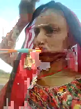 Snapshot of Juli_rathore chatting on 05-26-26, 12:53 Juli rathore online show from 05-26-26, 12:53