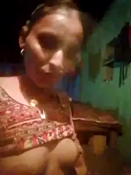 Snapshot of Juli_rathore chatting on 07-03-26, 04:57 Juli rathore online show from 07-03-26, 04:57