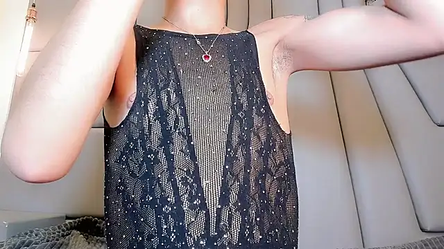 Snapshot of Miss-Saraii chatting on 02-26-26, 07:47 Miss-Saraii online show from 02-26-26, 07:47