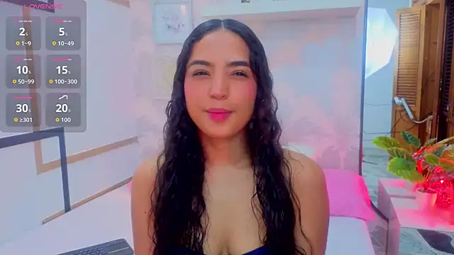 Snapshot of Emma_Thompssonn chatting on 04-28-26, 01:48 Emma Thompssonn online show from 04-28-26, 01:48