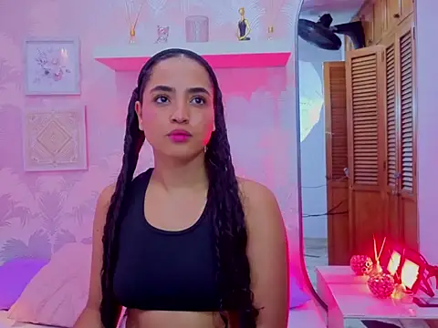 Emma Thompssonn online show from 03-06-26, 12:00