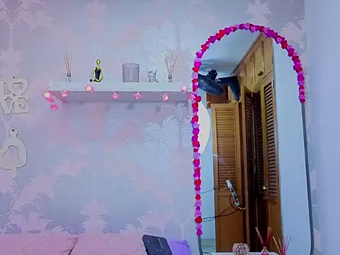 Emma Thompssonn online show from 02-14-26, 11:54