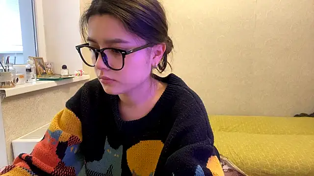 Snapshot of SaintMari chatting on 05-29-26, 02:12 SaintMari online show from 05-29-26, 02:12