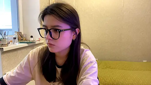 Snapshot of SaintMari chatting on 05-28-26, 12:11 SaintMari online show from 05-28-26, 12:11
