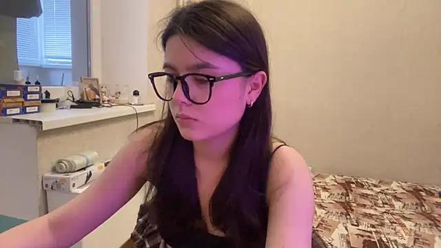 Snapshot of SaintMari chatting on 06-07-26, 02:22 SaintMari online show from 06-07-26, 02:22