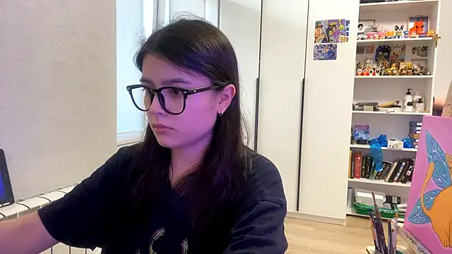 Snapshot of SaintMari chatting on 05-09-26, 02:20 SaintMari online show from 05-09-26, 02:20