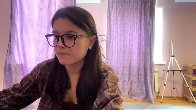 Snapshot of SaintMari chatting on 04-28-26, 02:10 SaintMari online show from 04-28-26, 02:10