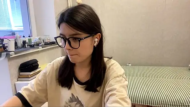 SaintMari online show from 07-17-26, 01:19