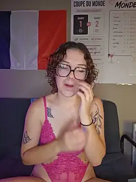 Snapshot of ju_juliette chatting on 07-07-26, 08:12 ju juliette online show from 07-07-26, 08:12