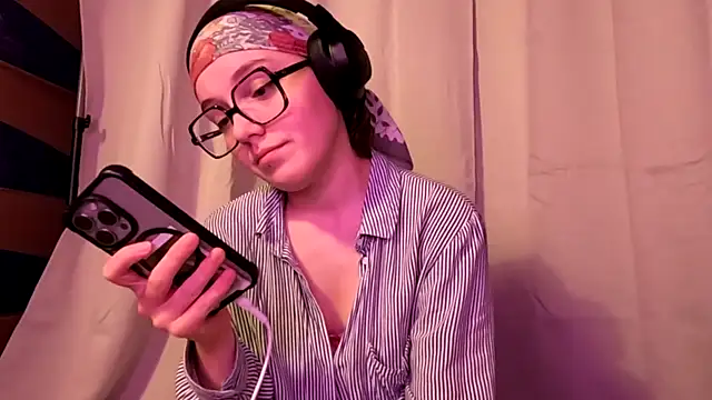 ju juliette online show from 04-28-26, 09:41