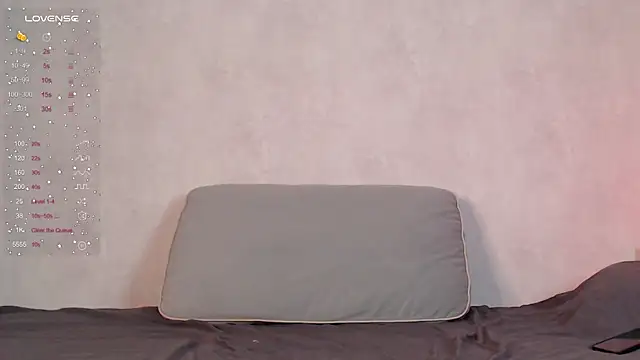Snapshot of Elise_Day chatting on 06-07-26, 12:54 Elise Day online show from 06-07-26, 12:54