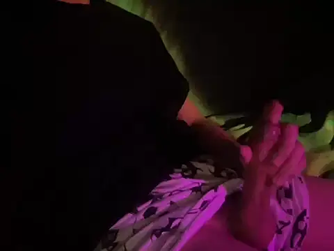 Snapshot of LEO_shy chatting on 02-08-26, 04:59 LEO shy online show from 02-08-26, 04:59