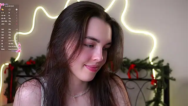 Snapshot of MirnaTellado chatting on 02-27-26, 07:14 MirnaTellado online show from 02-27-26, 07:14