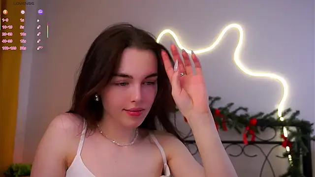 Snapshot of MirnaTellado chatting on 02-15-26, 06:07 MirnaTellado online show from 02-15-26, 06:07