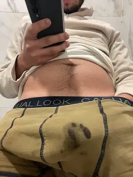 Ilyass heway online show from 02-12-26, 01:33