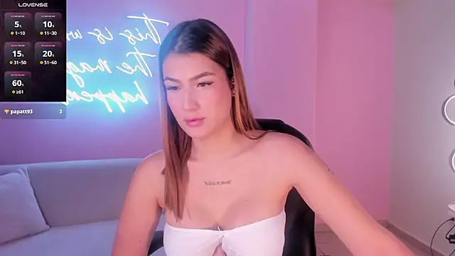 BellaThompsonX online show from 02-20-26, 03:25