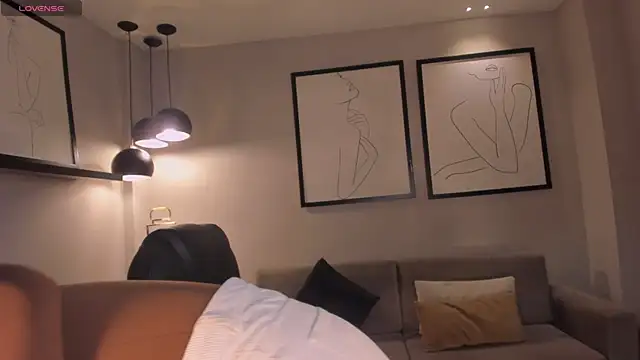 BellaThompsonX online show from 02-12-26, 03:50